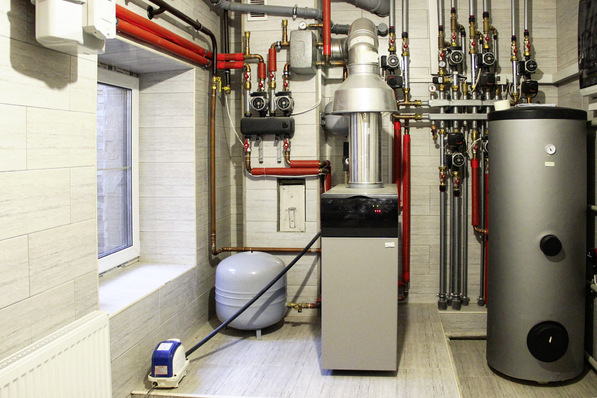 1 In Anbetracht der immensen Investitionen in die Haustechnik und den damit verbundenen Wartungskosten stellt sich die Frage, ob unsere Gebäude vor dem Hintergrund der voranschreitenden Energie- und Wärmewende diesen technologischen Aufwand künftig überhaupt noch benötigen.