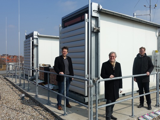 Professor Robert Böhm, Professor Klaus Holschemacher, Alexander Kahnt und von der HTWK Leipzig (von links nach rechts) vom Projektteam iClimaBuilt