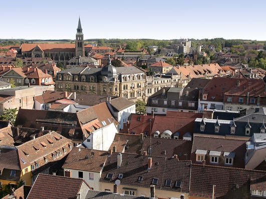Neue Häuser brauchen in Landau ein Dach mit PV.