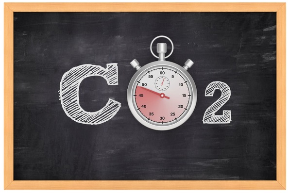 Aussitzen funktioniert nicht: Inzwischen ist das zum Erreichen der Pariser Klimaziele zur Verfügung stehende Emissionsbudget so klein, dass es gerecht aufgeteilt und als Messgröße für die Energiewende etabliert werden muss.