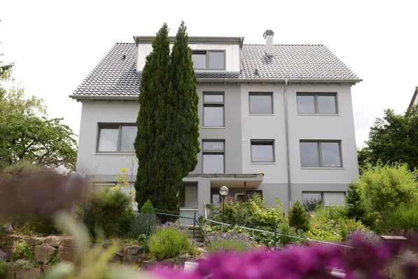 Die Energiewende wird die Elektrifizierung im Gebäudesektor weiter vorantreiben, so der BWP. Auch Mehrfamilienhäuser sollen mit ihren steuerbaren Verbrauchern uneingeschränkt daran teilnehmen können. 