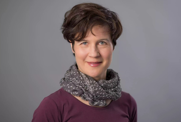 BUND-Geschäftsführerin Antje von Broock: „Der BUND wird sich aktiv in die Wärmeplanung einmischen. Wir werden dabei auf einen nachhaltigen Umgang mit Biomasse drängen und versuchen, die Verbraucher:innen vor teuren und ineffizienten Wasserstoffheizungen zu bewahren.“