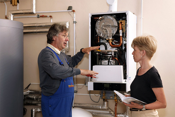 Für die Heizungsverbände ist es eine Erfolgsmeldung, für die Wärmewende und das Klima ein Desaster: Laut einer aktuellen Marktstatistik haben die Deutschen im vergangenen Jahr wieder vermehrt Gas- und Ölheizungen gekauft.