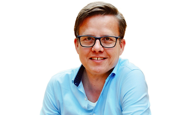 "Unsere Aufgabe als Fachmedium ist es, das Greenwashing vom echten Nachhaltigkeits-Booster zu trennen", sagt GLASWELT-Chefredakteur Daniel Mund.