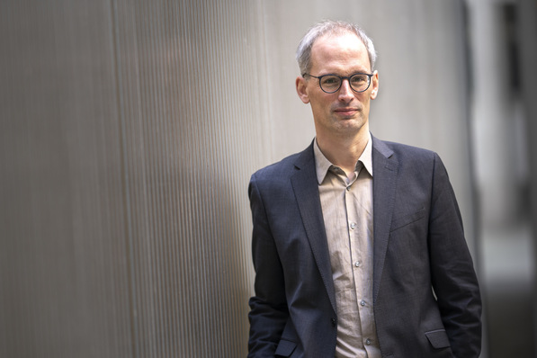 Prof. Karsten Neuhoff, DIW, Abteilungsleiter Klimapolitik: „Vielleicht ist auch eine stärkere Ausrichtung der Förderprogramme auf einkommensschwache Haushalte, wie zum Beispiel in Großbritannien, ein wichtiger Ansatz.“