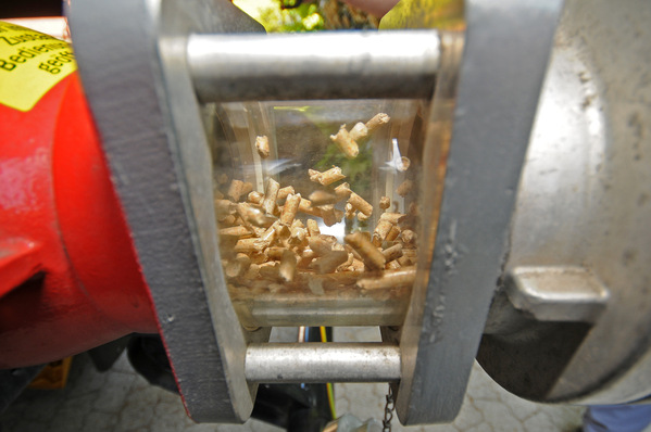 Bei nahezu allen in Deutschland hergestellten Holzpellets, die in die Brennstofflager geblasen werden, handelt es sich um zertifizierte Ware.