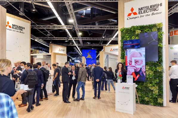 Neben Neuheiten bietet Mitsubishi Electric bei der Chillventa 2024 interessierten Besucherinnen und Besuchern geführte Touren über seinen Messestand an.