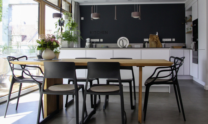 Nach Auffassung der IG Infrarot ist die Zeit reif für Gebäudekonzepte mit Infrarotheizungen. Ausgewählte Beispiele, wie die Wohnküche im Projekt K76 in Darmstadt, bestätigen ihre Praxistauglichkeit.