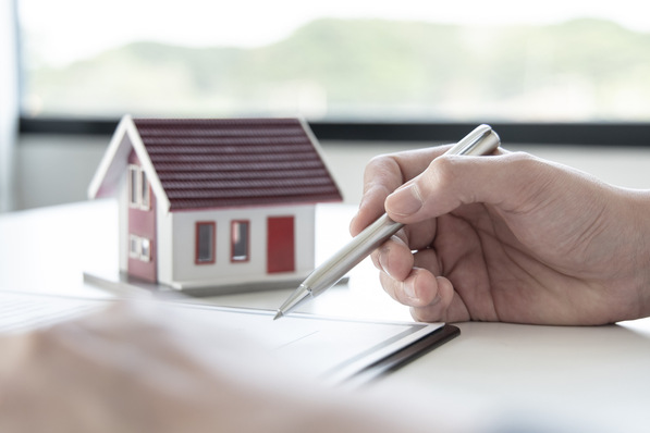 Vom VDI können sich Energieberatende nun auch ihre Qualifikation für den Bereich Nichtwohngebäude zertifizieren lassen.