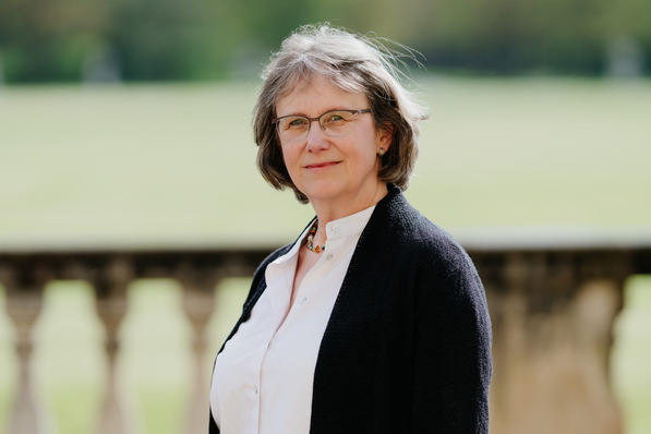 Jutta Betz, Vorstand des Deutschen Energieberater-Netzwerkes: Das Fehlen einer gesetzlich verankerten Norm zu Qualifikation, Tätigkeitsfeld und Berufsethik „ist ein großes Problem für die Qualität der Beratung und für effizienten Klimaschutz.“