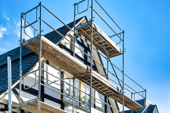 Modernisierung des Gebäudebestandes könnte ein Milliardenplus fürs Bruttoinlandsprodukt, bedeuten, so die Deutsche Unternehmensinitiative Energieeffizienz.