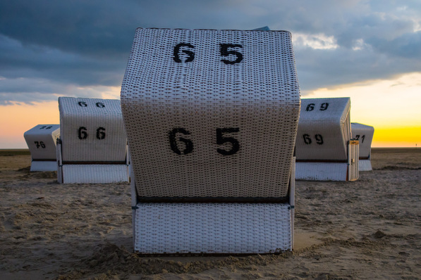 Die 65 %-Erneuerbare-Energien-Regel für den Einbau neuer Heizungen entfällt mit dem Gebäudemodernisierungsgesetz. Es ist nur eine Auszeit. Denn gleichzeitig wird bestätigt, dass es spätestens ab 2045 eine 100-%-EE-Regel und vorher einen EE-Hochlauf bis dahin geben wird.