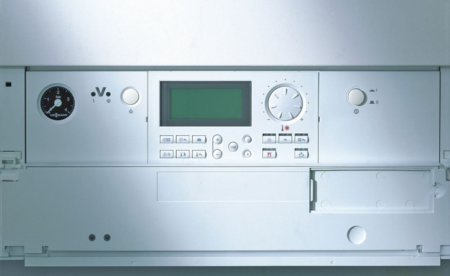 Moderne Heizungsregelungen sind Energiemanagement-Zentralen. Werden sie auf die individuellen Bedürfnisse des Anlagennutzers ein­gestellt, helfen sie Energie zu sparen