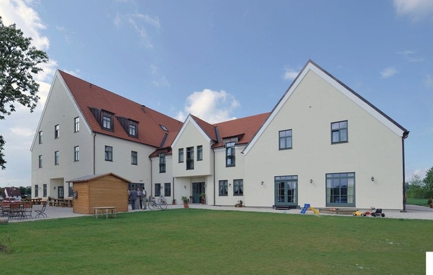 Neubau der Brauereigaststätte St. Afra im Felde mit Tagungshotel und Biergarten