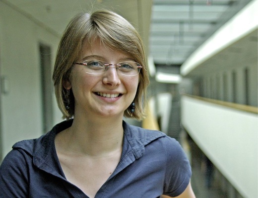 Frauke Rogalla: „Es fehlen bis heute die Beweise, dass die gängigen intelligenten Stromzähler für den Verbraucher wirklich zu einer Kostenentlastung führen. Fakt ist, dass die Installation intelligenter Zähler zusätzliche Kosten verursacht.“