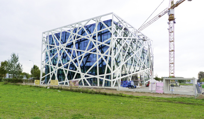 



Beispiel für eine BIM-Planung aus dem Stahlbau: Das Qbig Bürogebäude in Heilbronn, das mit einer asymmetrischen Stahlkonstruktion umgeben ist.
