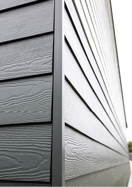 



Sie sehen aus wie Holz und sind auch ähnlich leicht, dabei aber stark wie Beton: HardiePlank
®
-Fassadenbekleidungen kombinieren eine Fülle von Vorteilen und sind einfach zu montieren.
